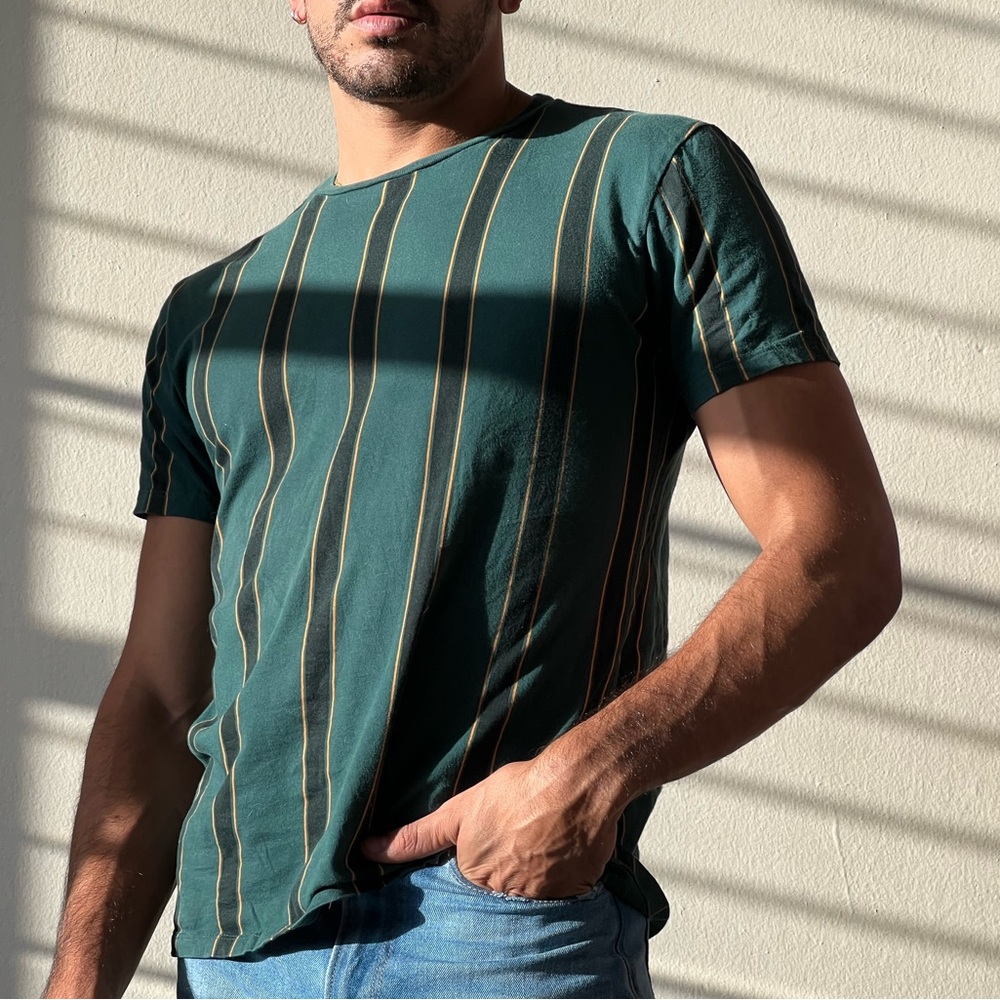 Green multi t-shirt